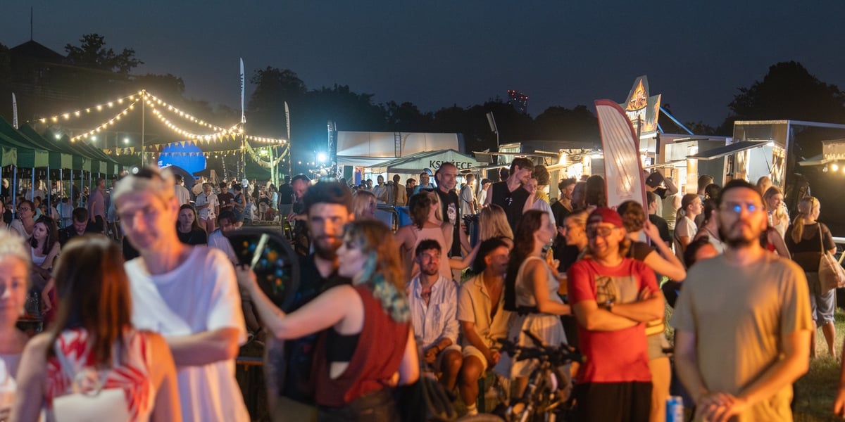 Kobiety i mężczyźni. Uczestnicy Festiwalu PasiBrzucha we Wrocławiu, 26 - 28.06.2026 r. 