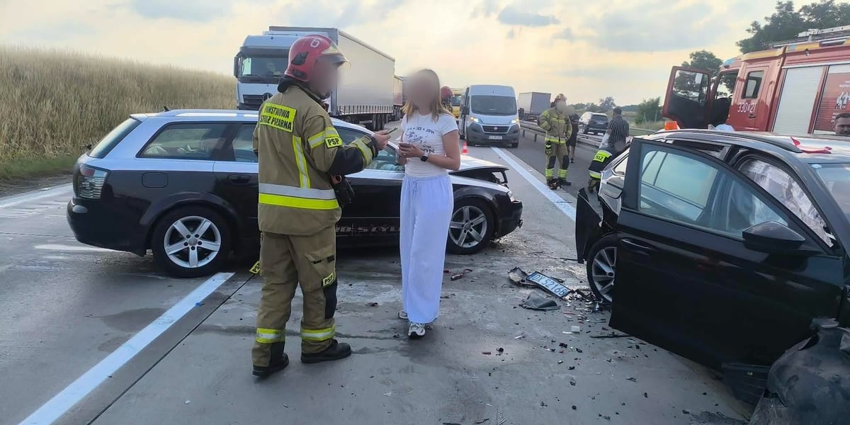 Wypadek na autostradzie A4 pod Wrocławiem - rozbite samochody i zablokowana droga / 30 czerwca 2026 r.