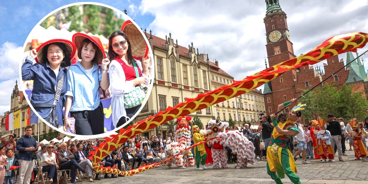 Festiwal Kultury Wietnamskiej na wrocławskim Rynku, na głównym zdjęciu pokaz, w kółeczku trzy uśmiechnięte kobiety z kapeluszami