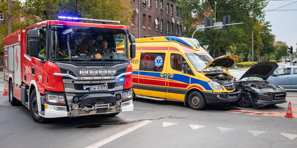 Wypadek na skrzyżowaniu Reymonta i Kleczkowskiej, 06.08.2026
