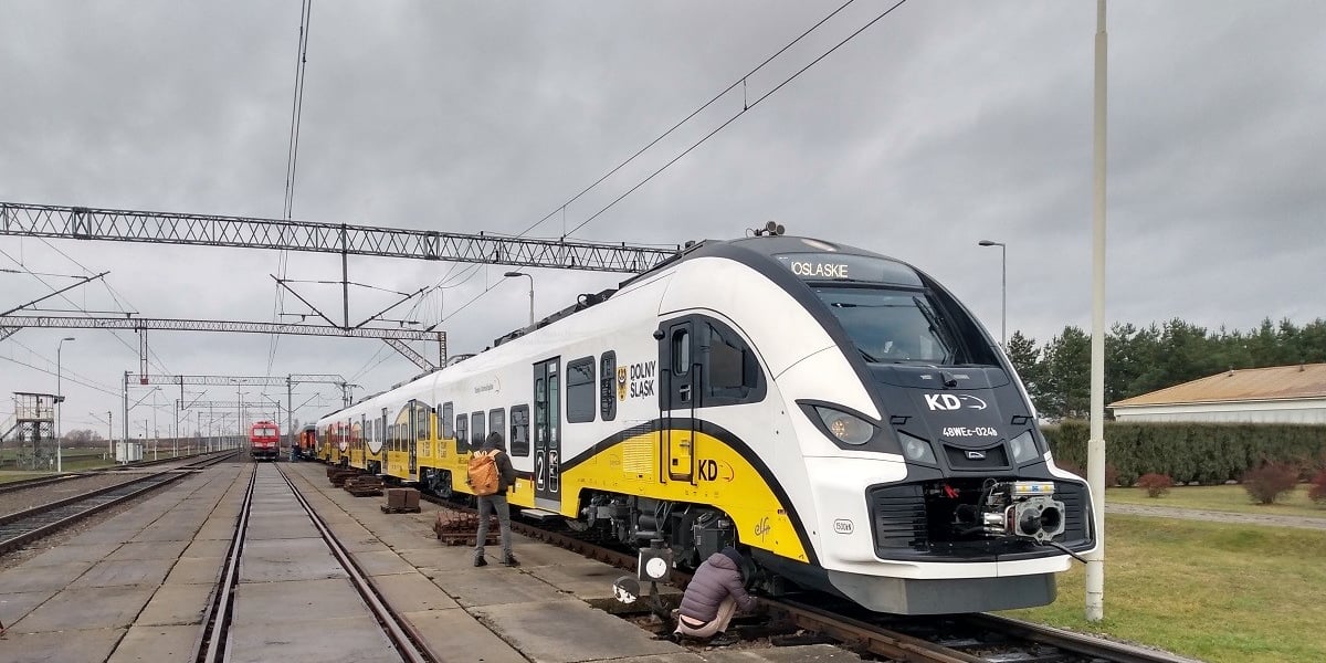 Nowe pojazdy mają 250 miejsc siedzących. Łącznie mogą zabrać na pokład ponad 540 pasażerów. 