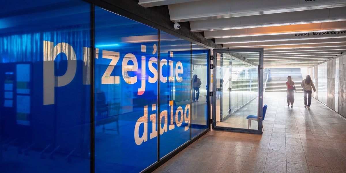 Przejście Dialogu we Wrocławiu (ul. Świdnicka 19, przejście podziemne pod ul. Kazimierza Wielkiego)