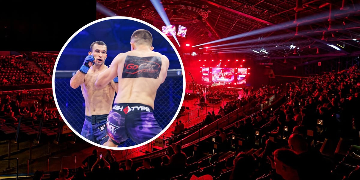 Gala sportów walki Contra MMA 9 we wrocławskiej Orbicie. Na zdjęciu wypełniona kibicami Hala Orbita, w kółeczku zawodnicy Contra MMA 9 podczas walki 