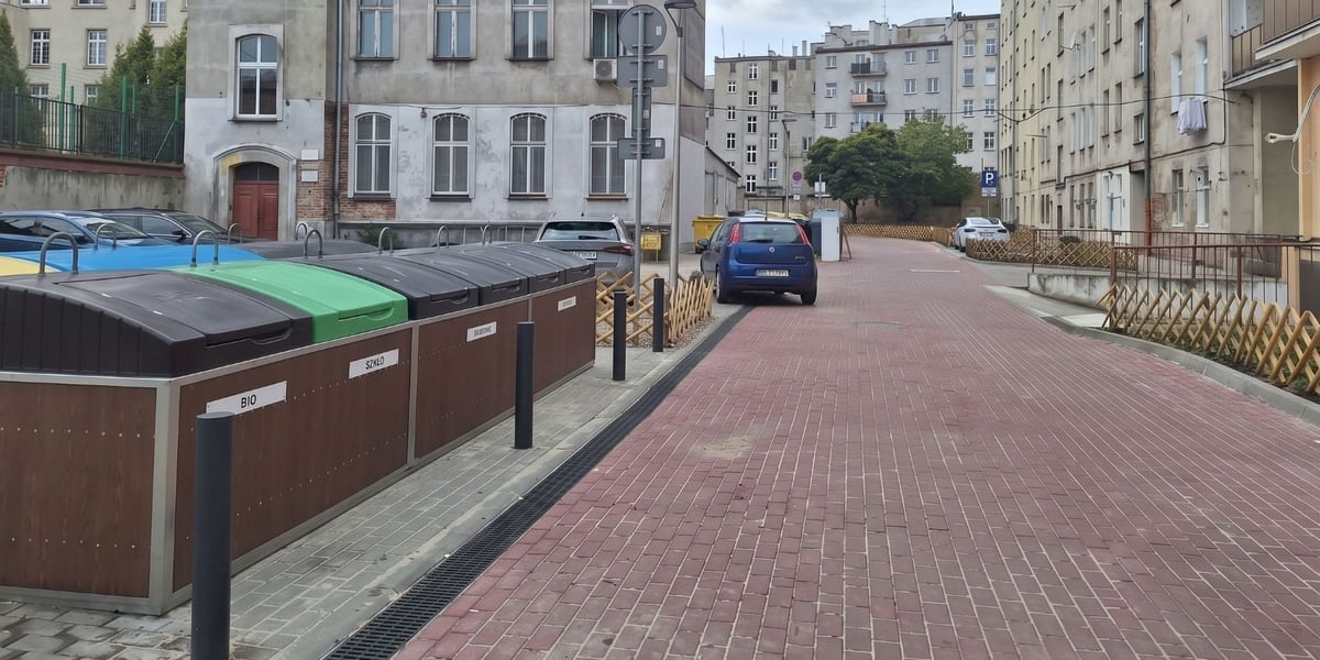 Wyremontowane podwórko w kwartale ulic Prusa, Poniatowskiego, Oleśnickiej i Żeromskiego 