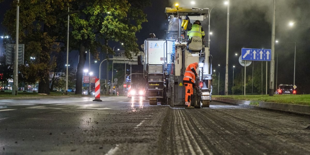Nocne frezowanie nawierzchni ulicy Krzywoustego 