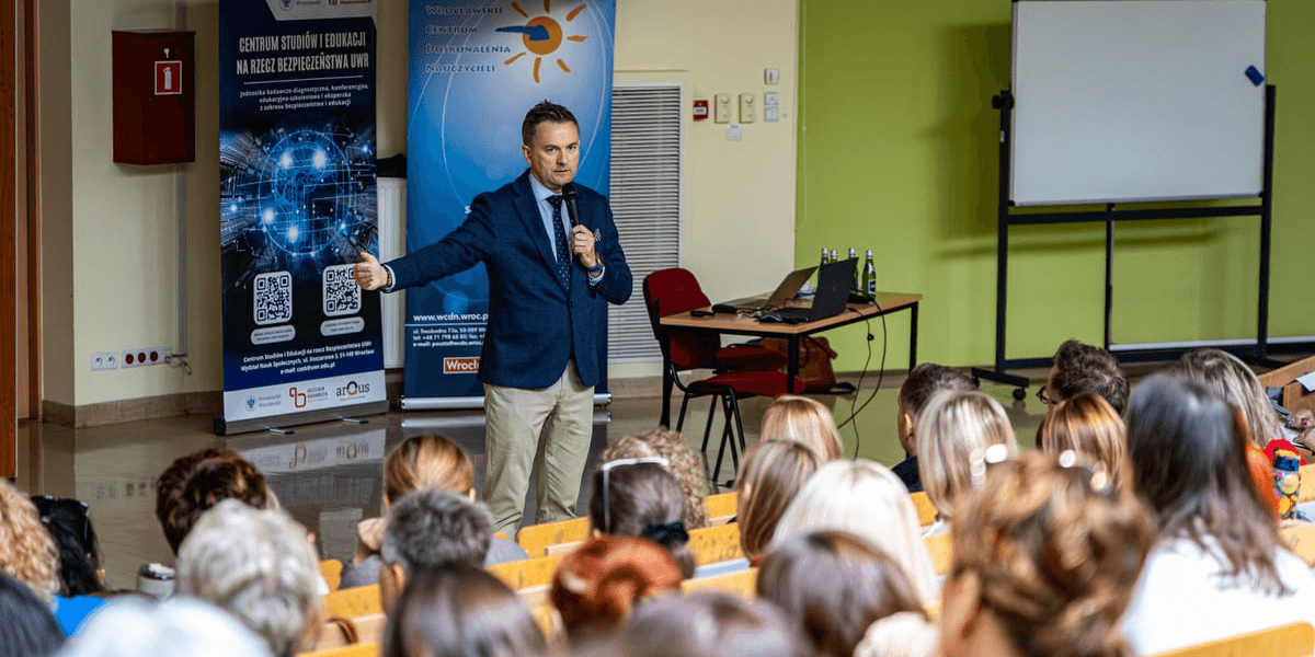 Konferencja dla dyrektorów w ramach projektu "(U)ważne bezpieczeństwo, Bezpieczny Wrocław" - 28 października 2026 r.