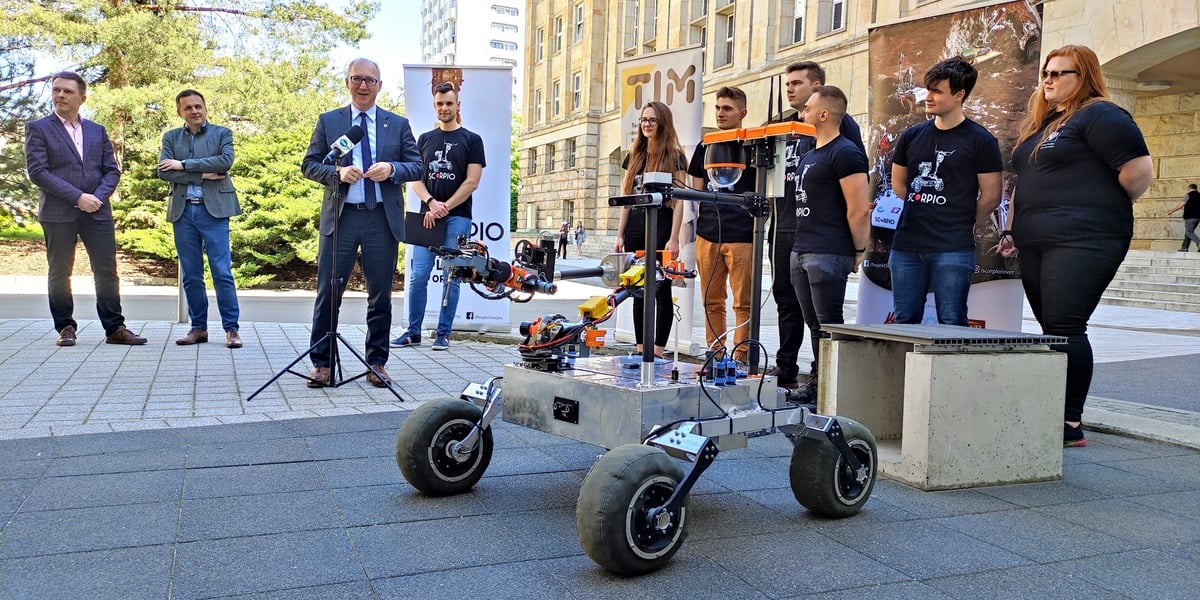 Prace nad łazikiem Scorpio 7 trwały 2,5 roku i brało w nich udział około 40 osób
