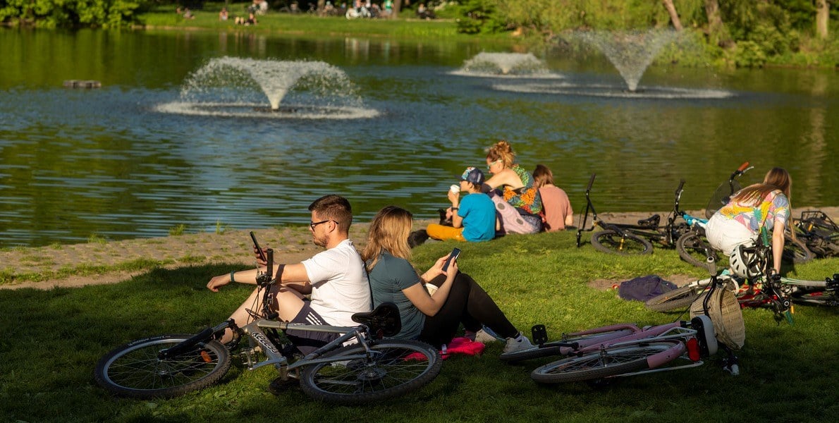 Wrocław to idealne miejsce dla rowerzystów. Miasto jest pozbawione wzniesień, za to wybudowano tu mnóstwo wygodnych dróg rowerowych