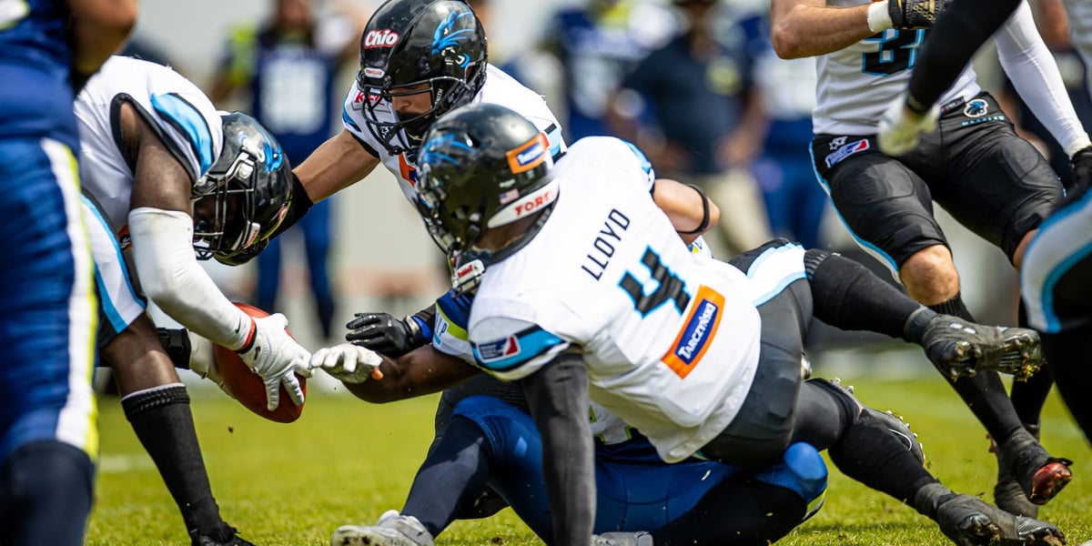 Po niezwykle zaciętym boju futboliści Panthers odnieśli drugie zwycięstwo z rzędu