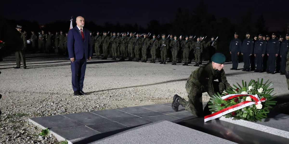 Uroczyste obchody na wrocławskim Cmentarzu Żołnierzy Polskich rozpoczęły się o godz. 4.40, czyli w godzinę ataku na Westerplatte