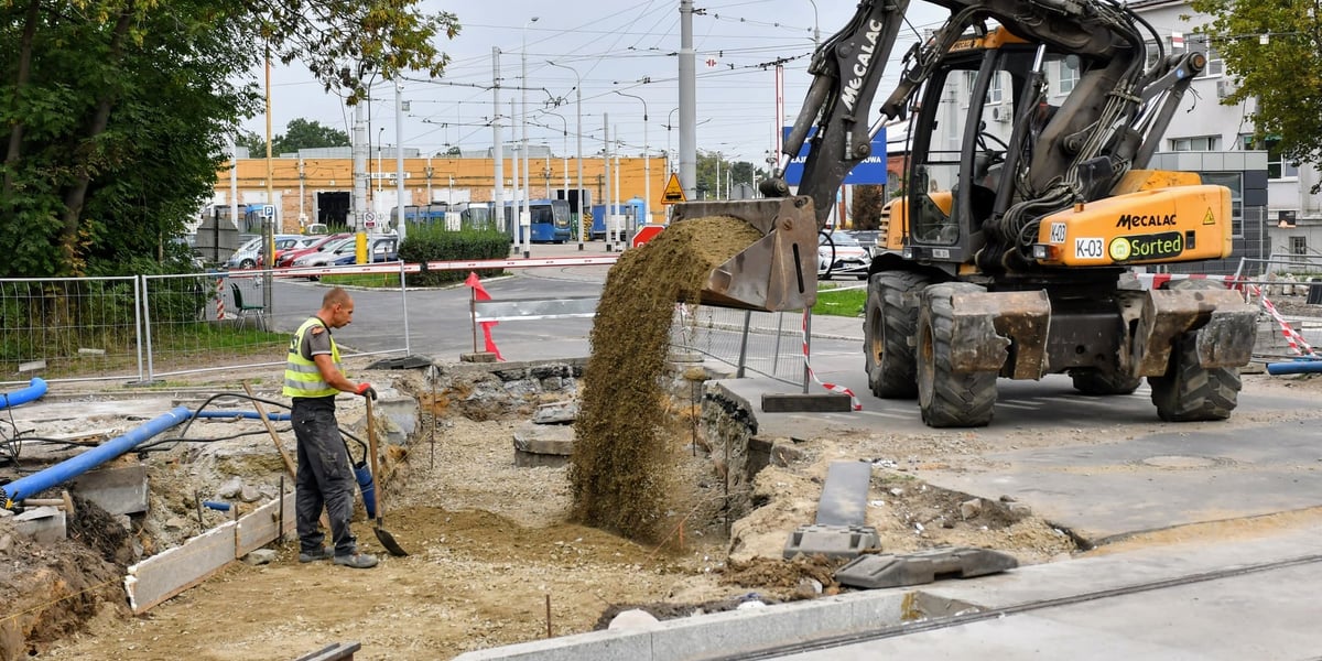 MPK wymieniło 12 rozjazdów tramwajowych przy zajezdni Borek. W przyszłości obiekt ma zostać rozbudowany, aby pomieścić większą liczbę tramwajów