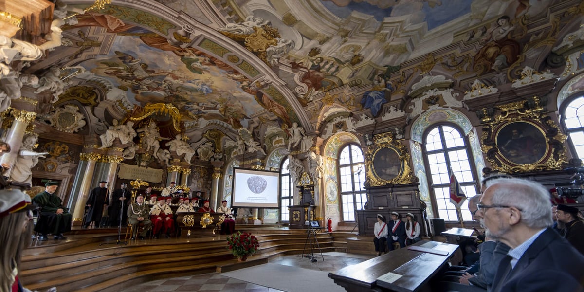 Na zdjęciu Aula Leopoldina w gmachu głównym Uniwersytetu Wrocławskiego  