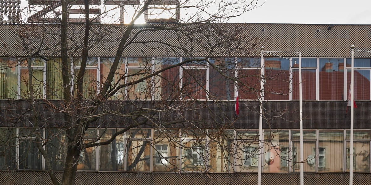 Na zdjęciu: budynek ZETO we Wrocławiu pod adresem ul. Ofiar Oświęcimskich 7-13