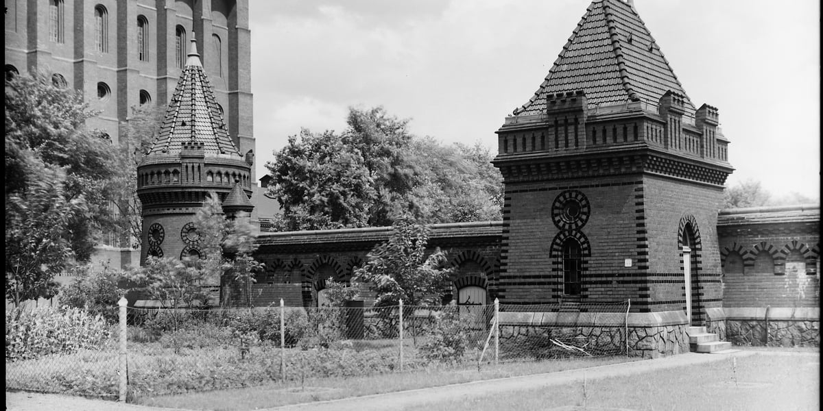 Na zdjęciu widać obiekty, w których od 2015 roku działa Hydropolis