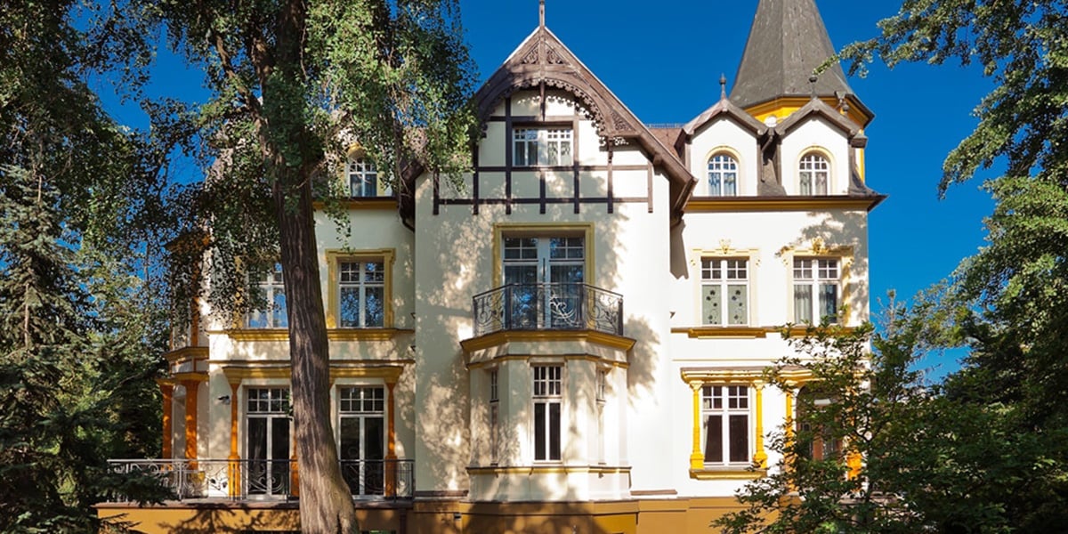 Na zdjęciu luksusowa willa przy ul. Parkowej 8 we Wrocławiu