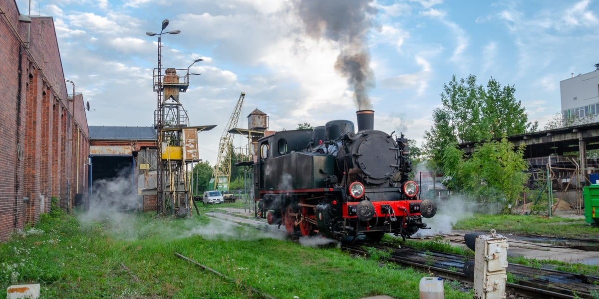 Na zdjęciu parowóz TKh 05353 na bocznicy kolejowej.