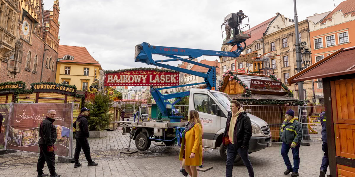 Rozbiórka Jarmarku Bożonarodzeniowego, Wrocław, 2 stycznia 2023