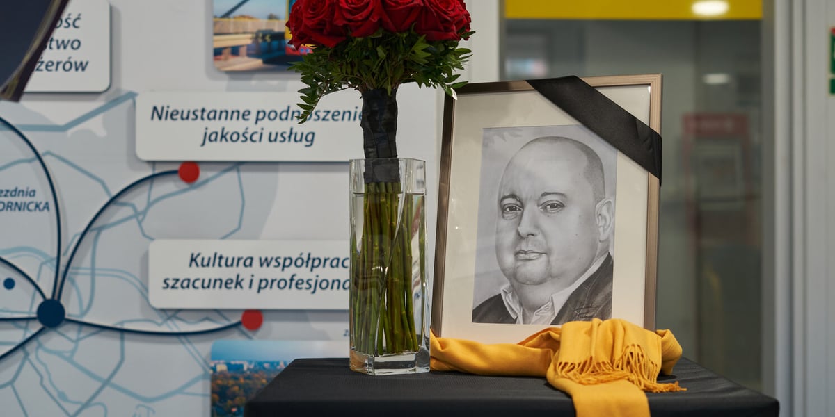 Księga kondolencyjna jest wystawiona w siedzibie wrocławskiego MPK przy ulicy Prusa 75-79 od poniedziałku (23.01.) do piątku (27.01.) w godzinach 8.00 – 16.00.
