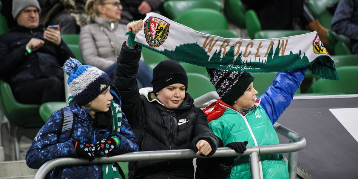 Zagłębie lepsze w derbach Dolnego Śląska. Zdjęcia kibiców z Tarczyński Arena