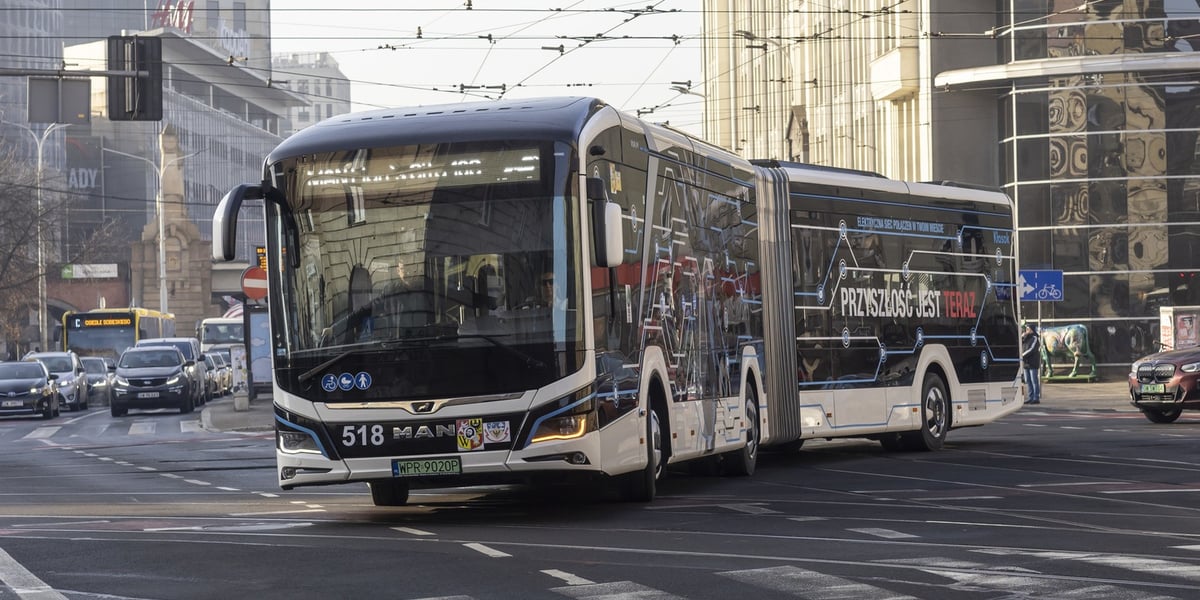 Na zdjęciu widać autobus elektryczny MAN Lion City  we Wrocławiu