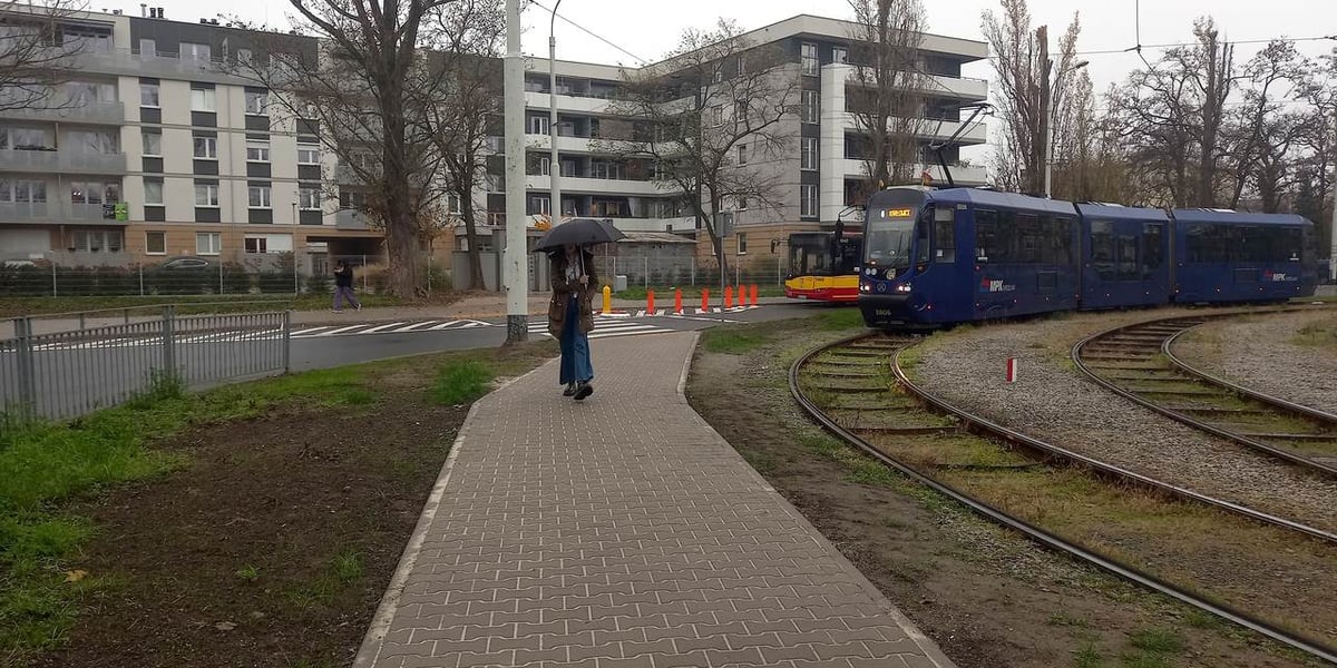 Budowa przejścia dla pieszych przez pętlę Tarnogaj 