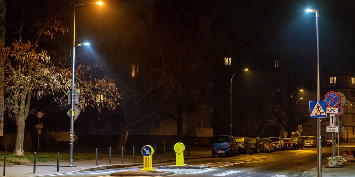 Doświetlenie przystanków przy Dolnobrzeskiej pomiędzy Junacką do Ulowej