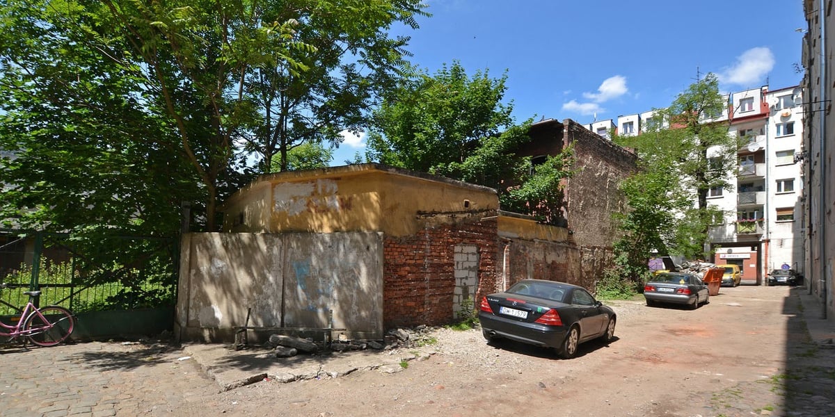 Podwórze przy ul. Prądzyńskiego