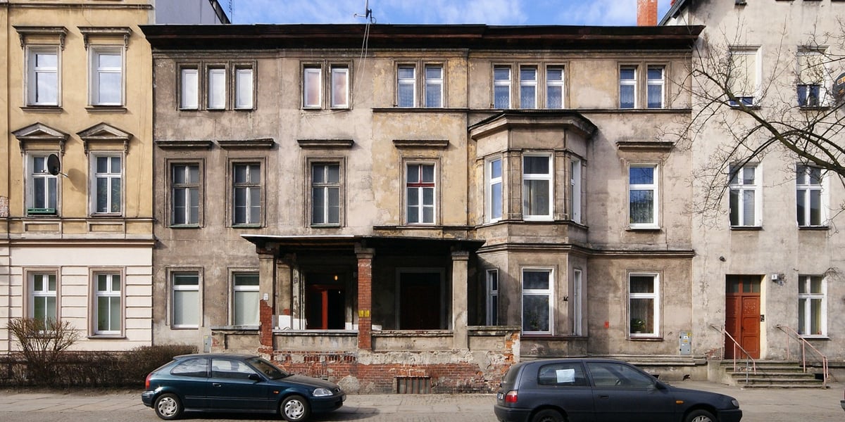 Budynek przy ul. Zegadłowicza