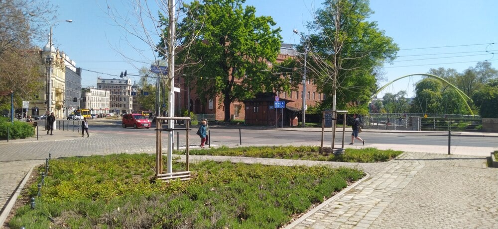 Park kieszonkowy przy Moście Uniwersyteckim