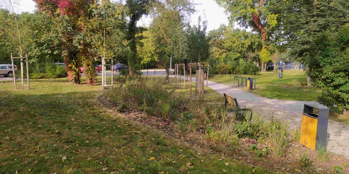 Park Kolumba – wykonanie nawierzchni, oświetlenia i montaż małej architektury