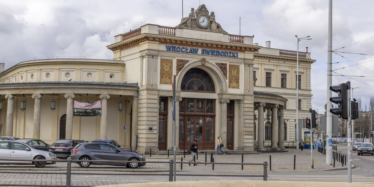 Dworzec Świebodzki we Wrocławiu.