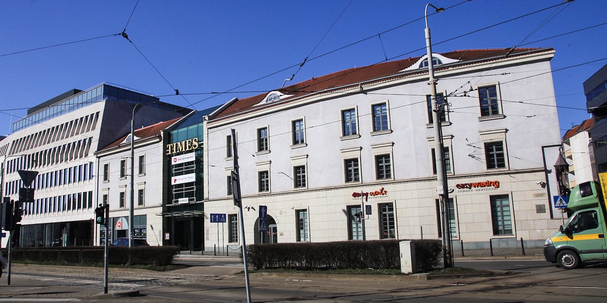 Wystawiony przez syndyka na sprzedaż budynek biurowca Times