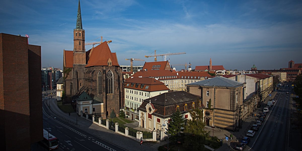 Widok na kościół dominikanów we Wrocławiu