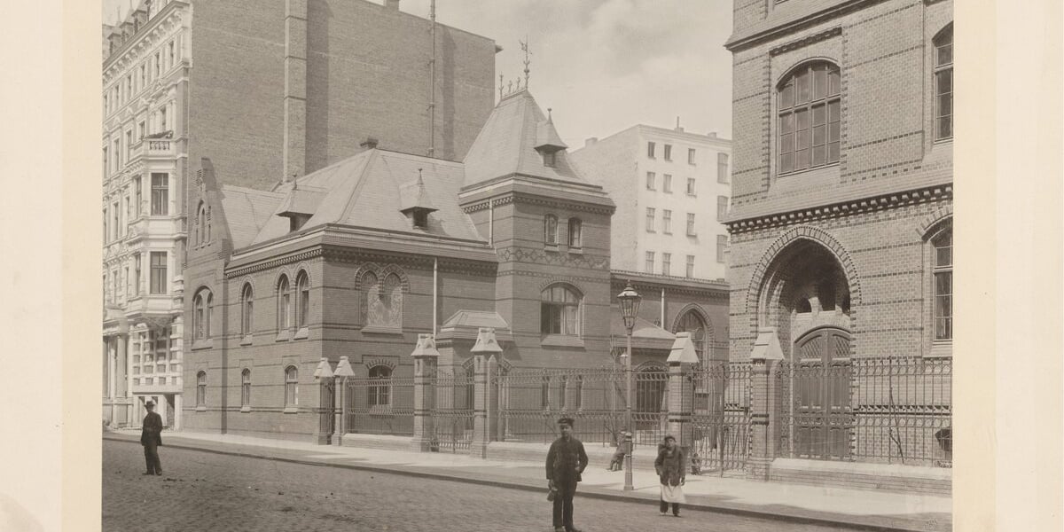 Widok na szkołę ludową przy dzisiejszej ulicy Swobodnej, Wrocław 1886-1887