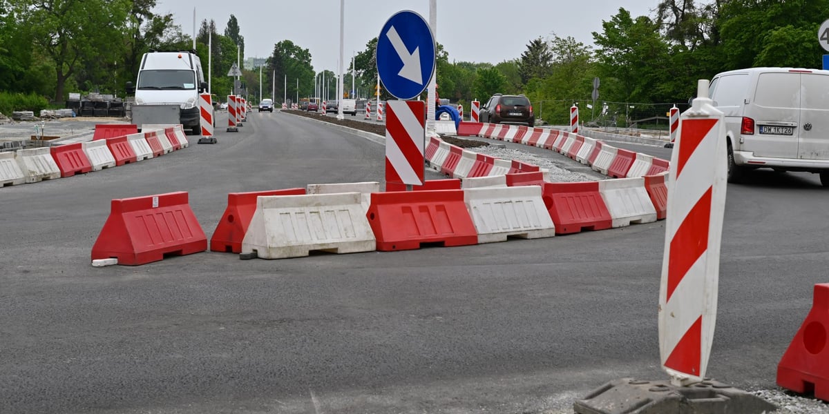 We wtorek około godziny 15 na Alei Wielkiej Wyspy ruch był znikomy. 