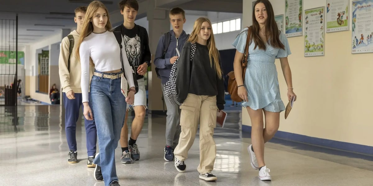 Uczniowie ósmej klasy jednej z wrocławskich szkół, zdjęcie ilustracyjne