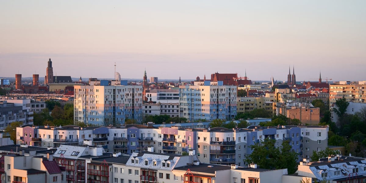Panorama Wrocławia, widok z 13 piętra budynku w centrum miasta