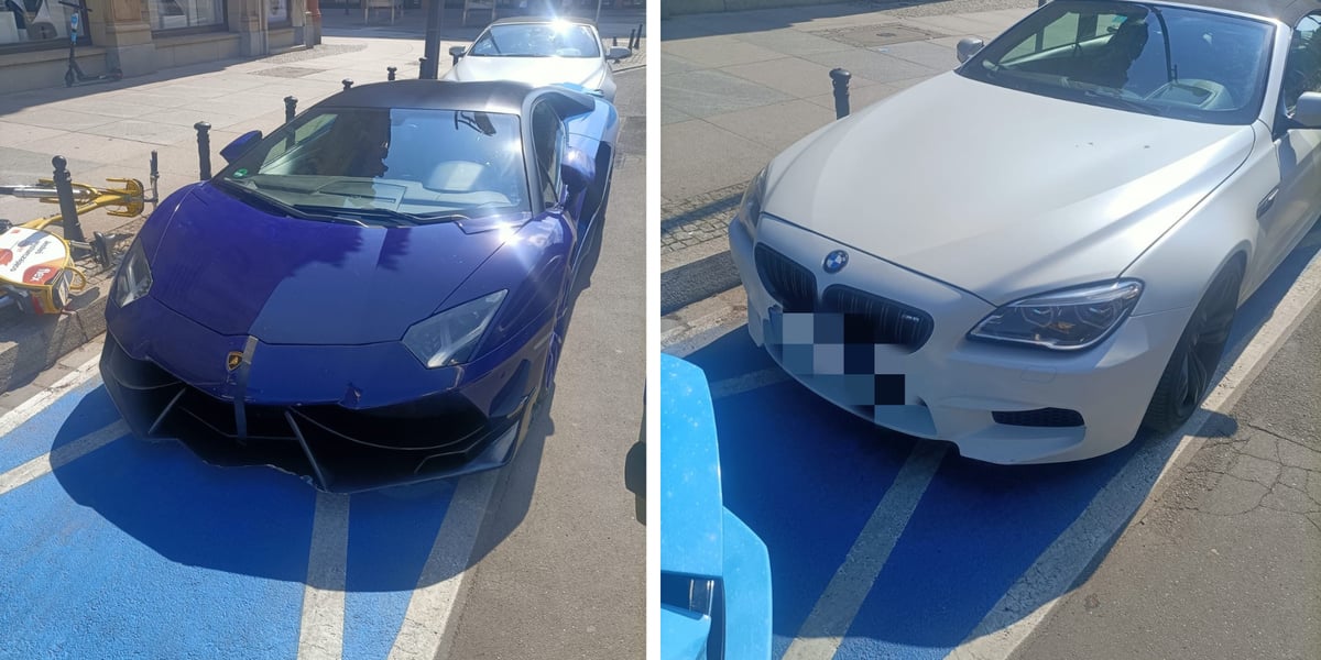 Z lewej niebieskie lamborghini zaparkowane na niebieskiej kopercie, z prawej białe bmw z czarnym dachem również na niebieskiej kopercie