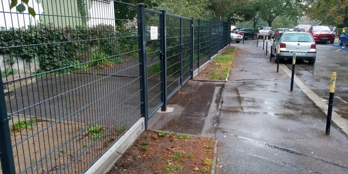 Remont ogrodzenia Zespołu Szkół nr 16 przy ul. Głogowskiej.