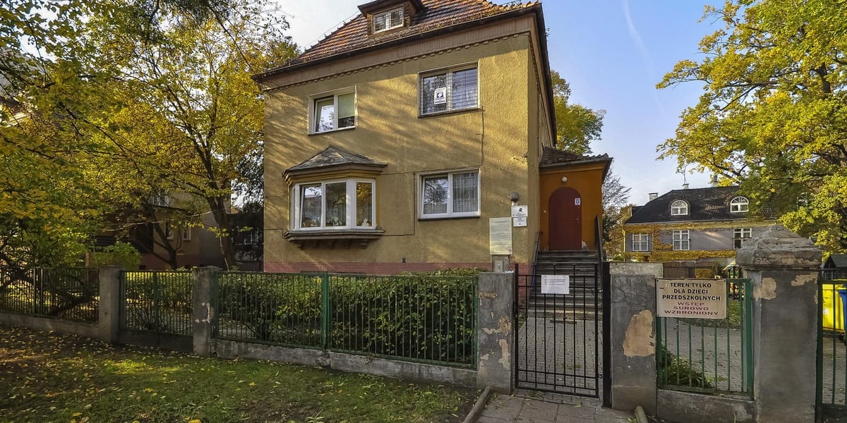 Remont i przebudowa dachu Przedszkola nr 52 przy ul. Łączności.