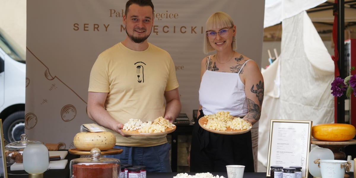 Stoisko z serami na Gastro Miasto