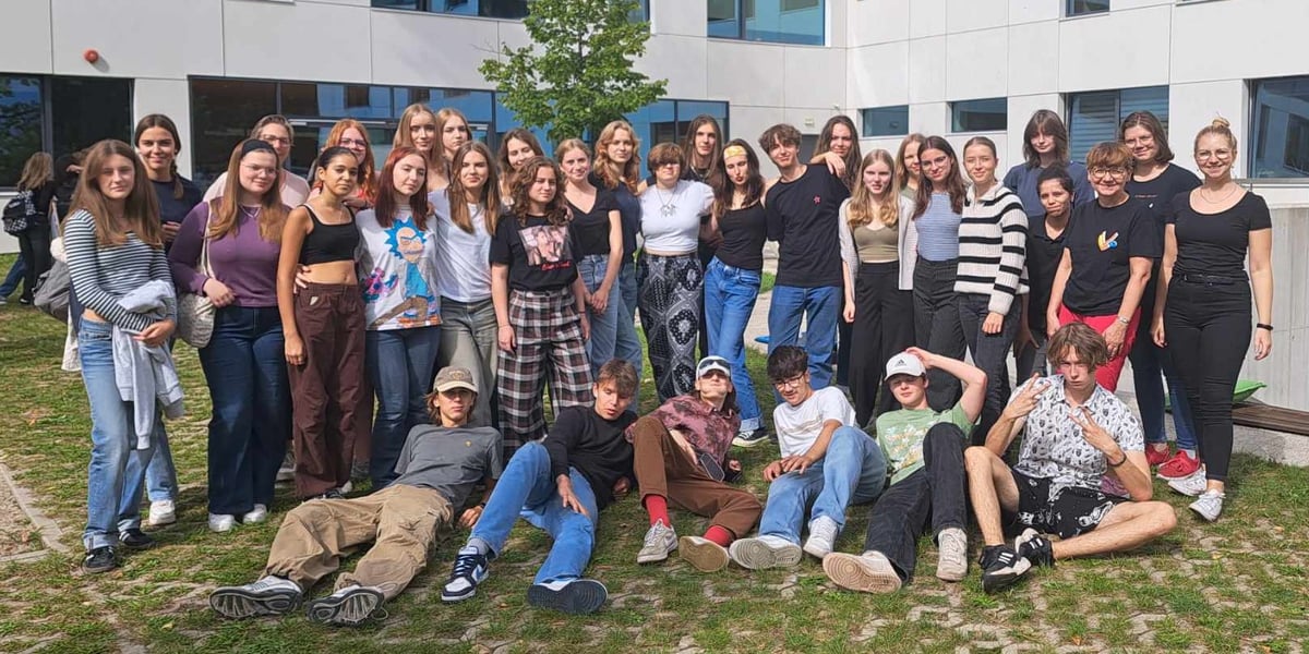 Grupa uczniów z V Liceum Ogólnokształcące we Wrocławiu i Domgymnasium w Verden.