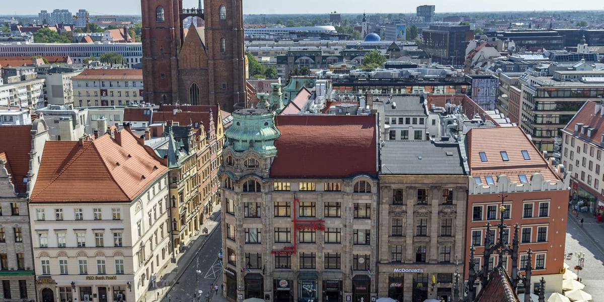 Dom Handlowy "Feniks", widok z wieży wrocławskiego Ratusza
