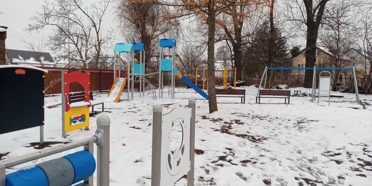 Plac zabaw przy ul. Kamieńskiego.