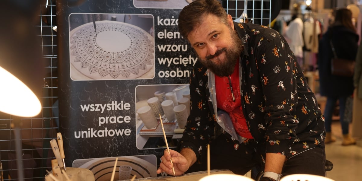 Targi Dobry Design, Concordia Design 9-10 grudnia 2023. Na zdjęciu jeden z wystawców ceramiki użytkowej