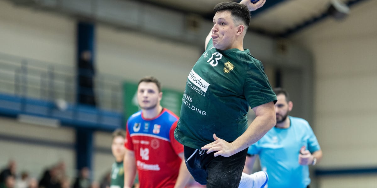 Konrad Cegłowski to najlepszy strzelec Śląsk Wrocław Handball w 1. Lidze Centralnej. W tym sezonie zdobył już 93 bramki, w tym 5 w sobotnim meczu z Nielbą Wągrowiec. 