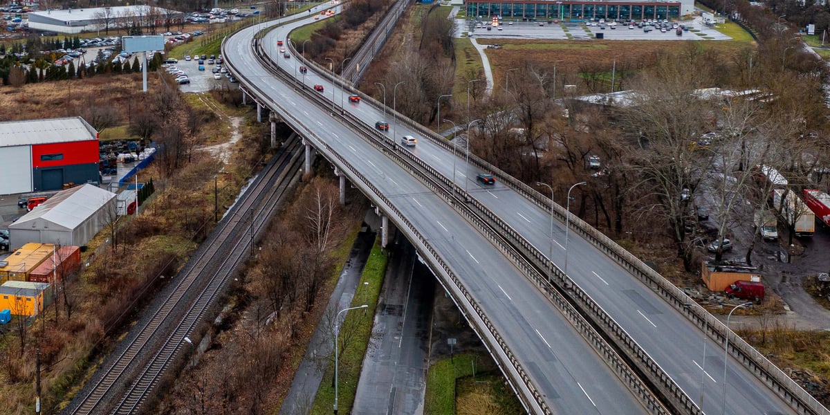 Remont kapitalny konstrukcji estakad Jana III Sobieskiego wraz z budową ciągów pieszo-rowerowych w rejonie obiektów - opracowanie dokumentacji projektowej