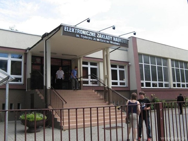 Elektroniczne Zakłady Naukowe we Wrocławiu