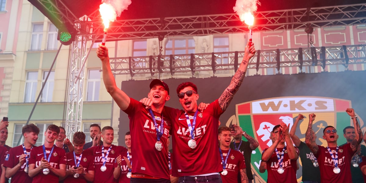 Powitanie wicemistrzów Polski na wrocławskim Rynku.