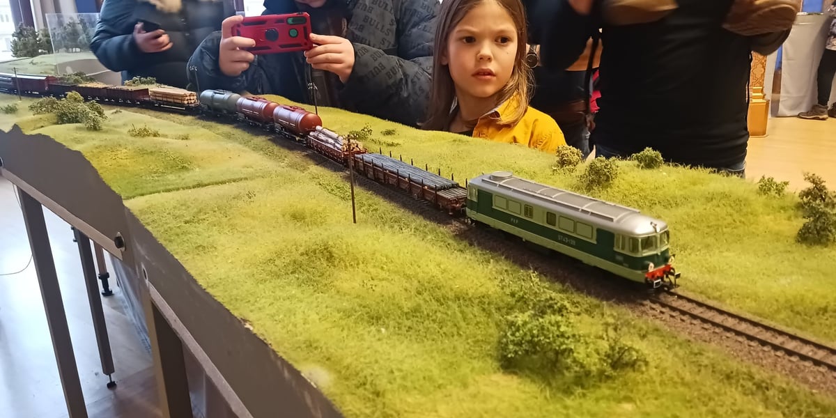 Makieta kolejowa w skali H0 (1:87) przygotowana przez Klub Sympatyków Kolei we Wrocławiu